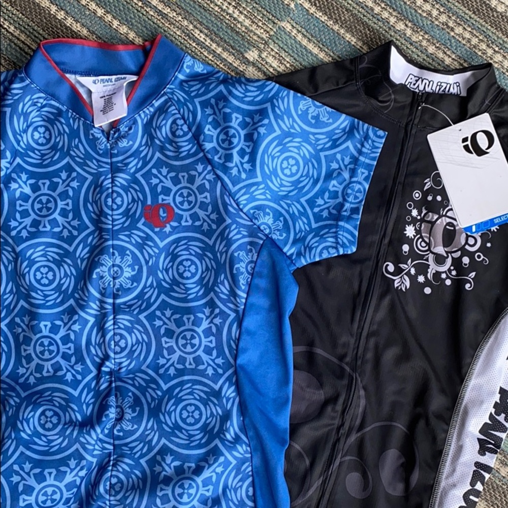 2 Pearl Izumi zip jersey size medium